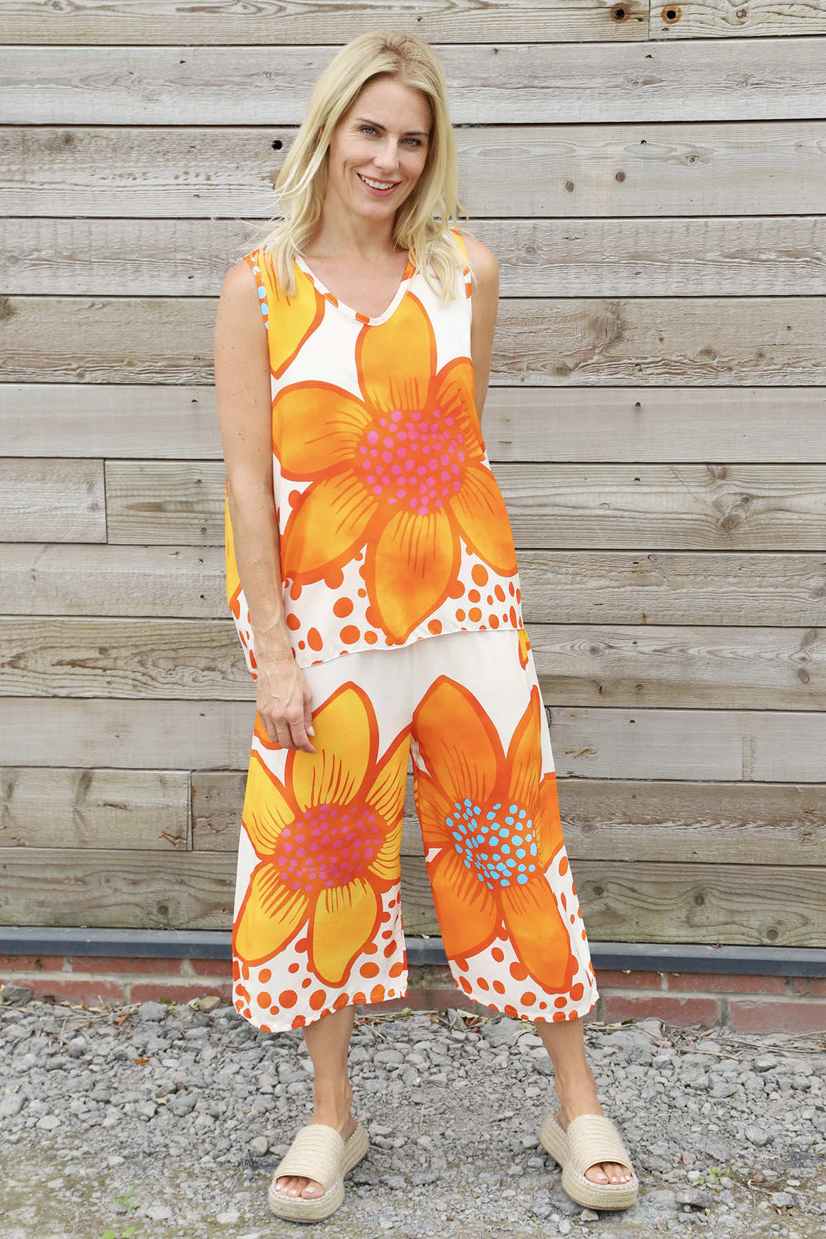 Gina Cropped Floral Trousers Orange