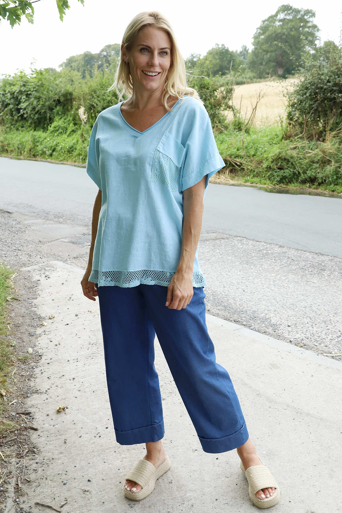 Vera Pocket Linen Top Light Blue