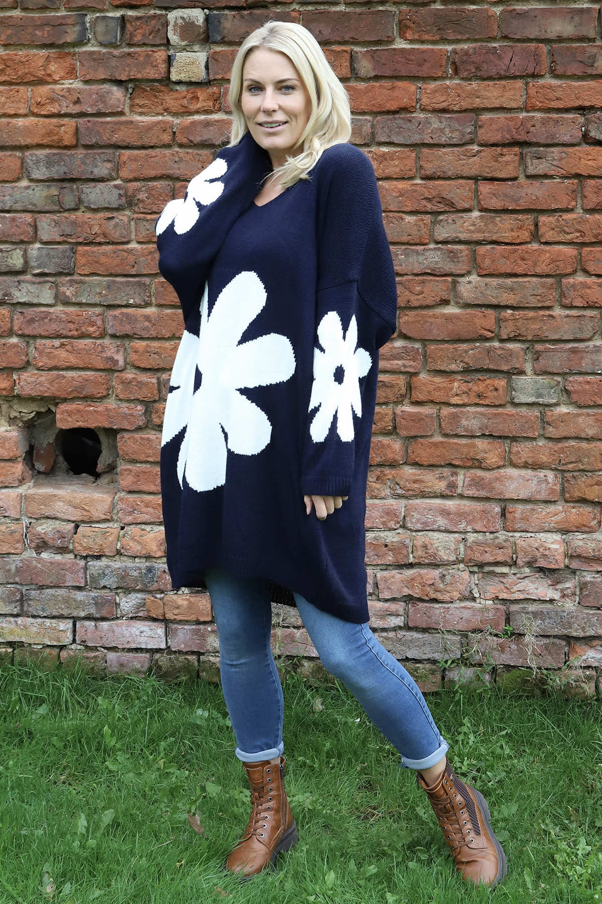 Joan Flower Knitted Jumper Navy