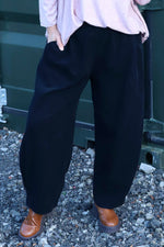 Maddie Needlecord Trousers Black Black - Maddie Needlecord Trousers Black