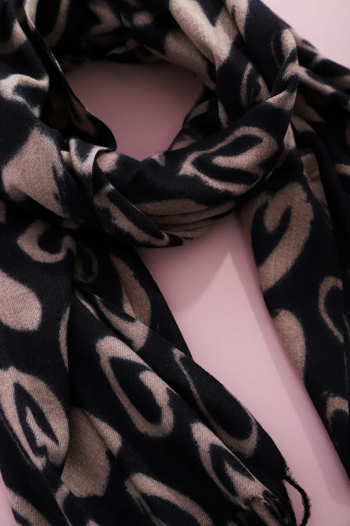 Isabelle Scarf Black