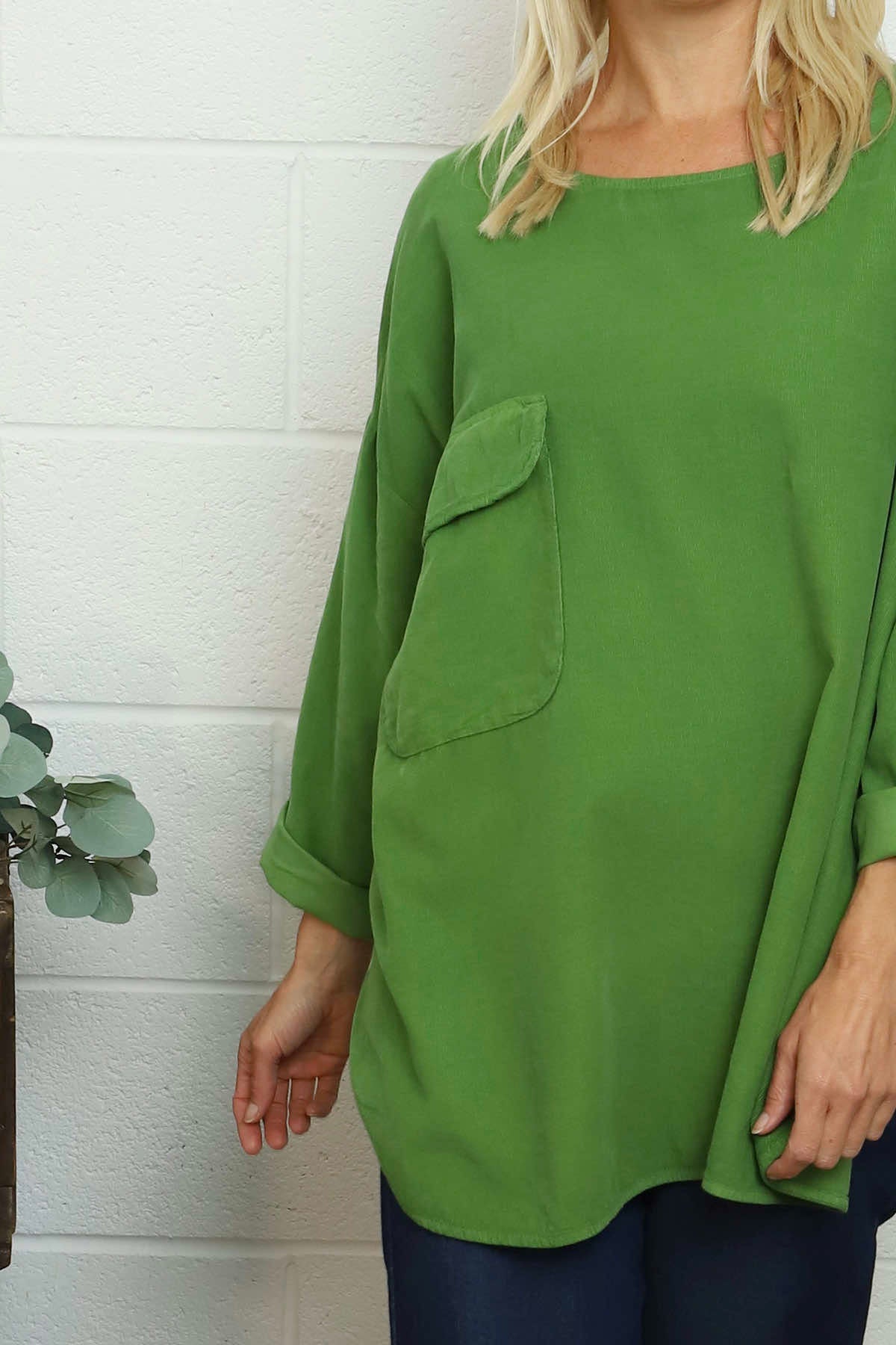 Selene Needlecord Pocket Top Green