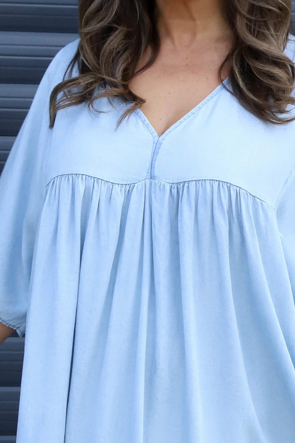 Dolores V-Neck Dress Light Denim