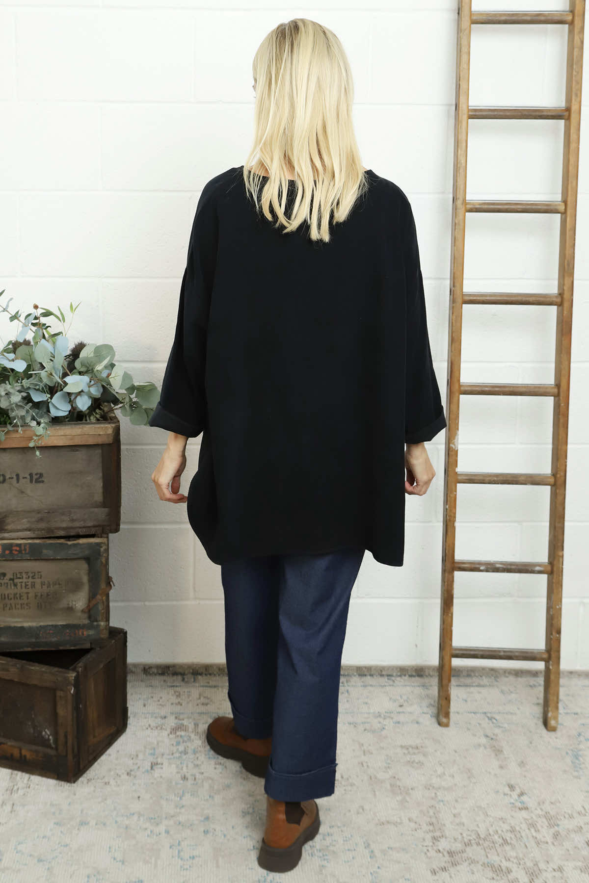 Selene Needlecord Pocket Top Black