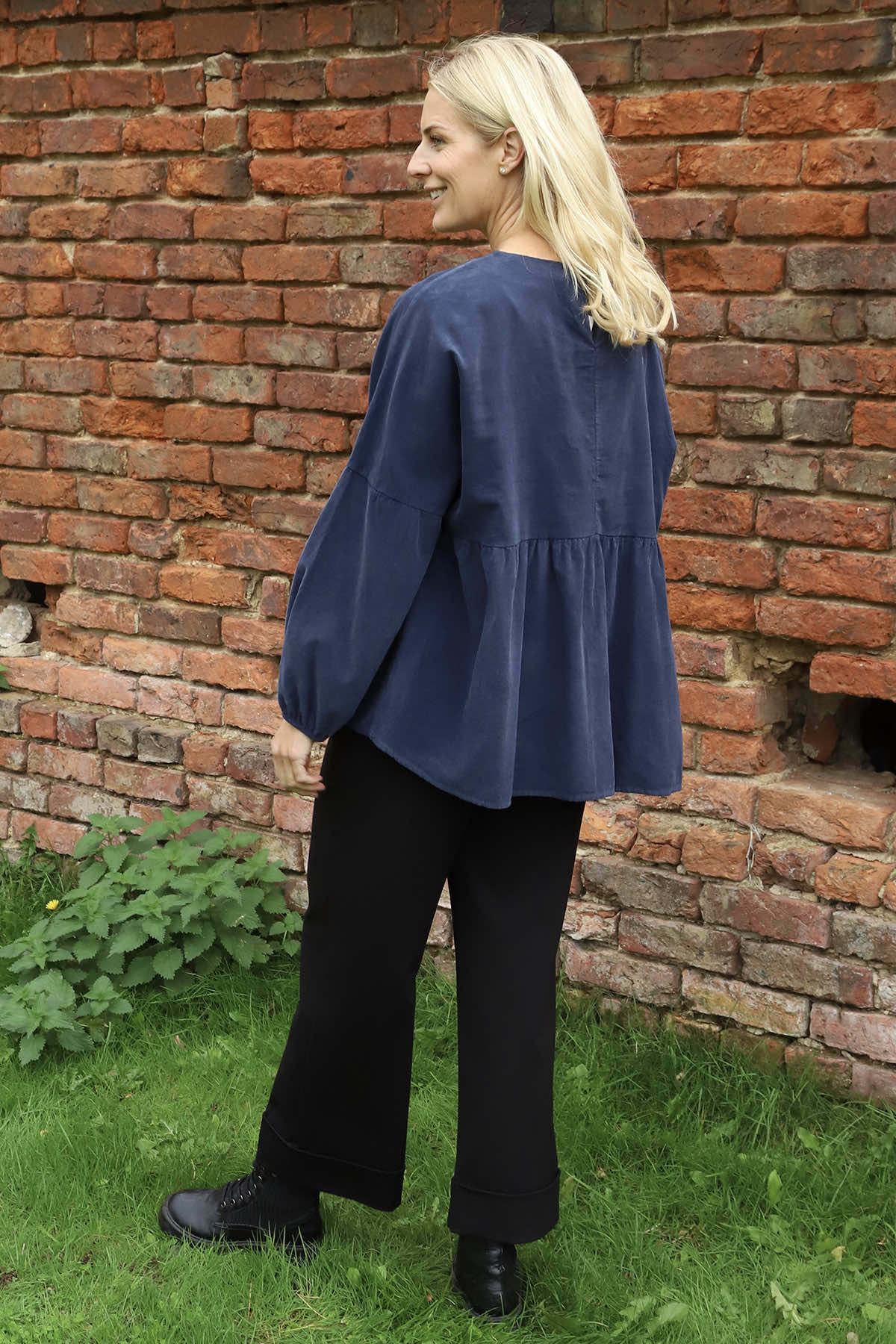 Geraldine Needlecord Top Navy
