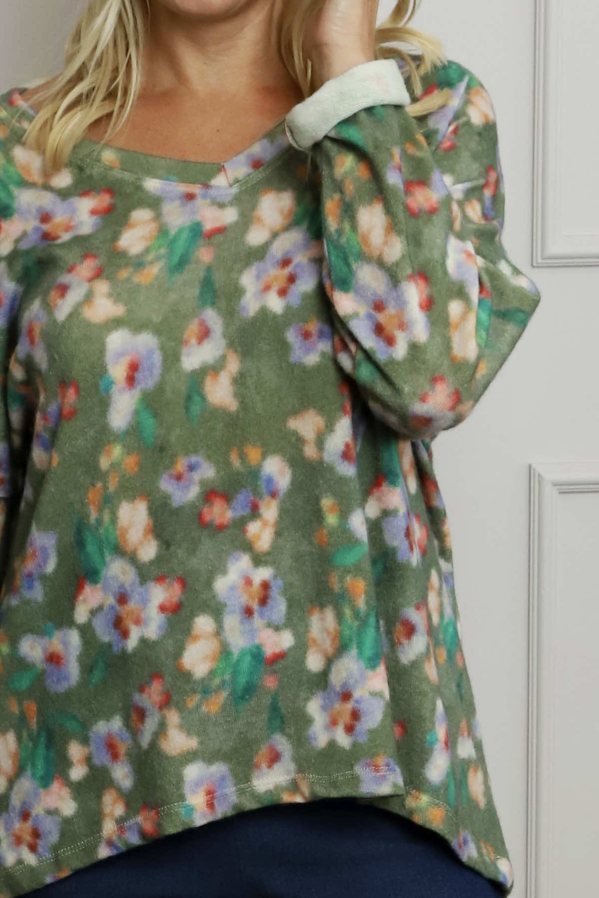 Kirsty Flower V-Neck Knit Top Khaki