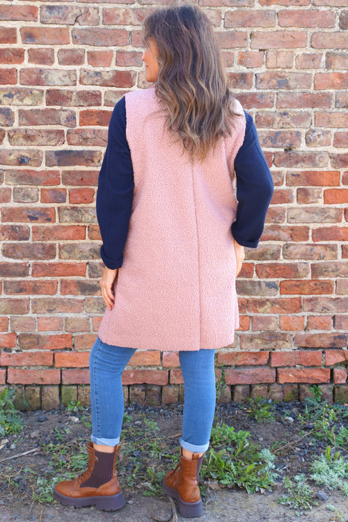 Nori Boucle Gilet Pink - Image 4