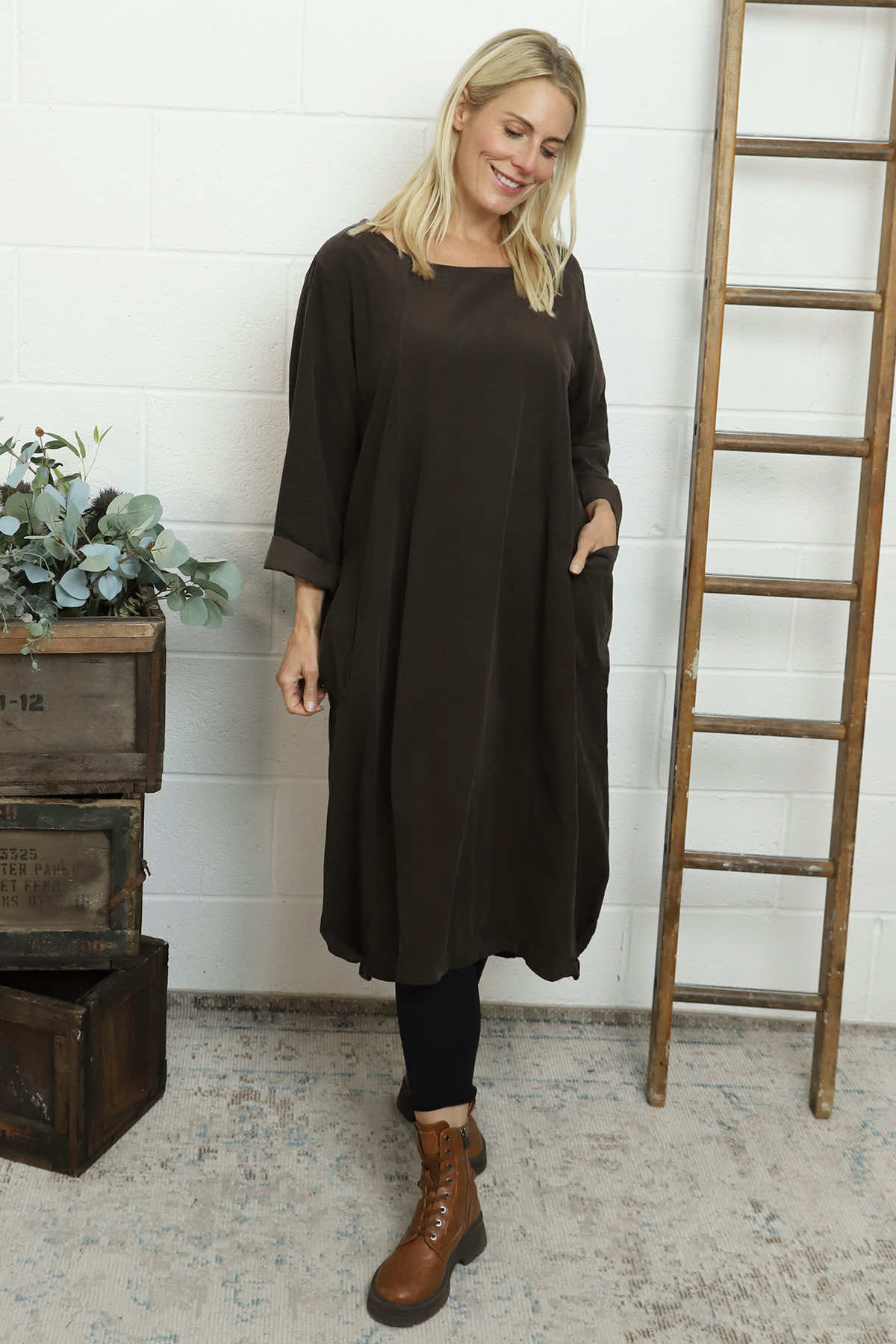 Liora Needlecord Dress Cocoa