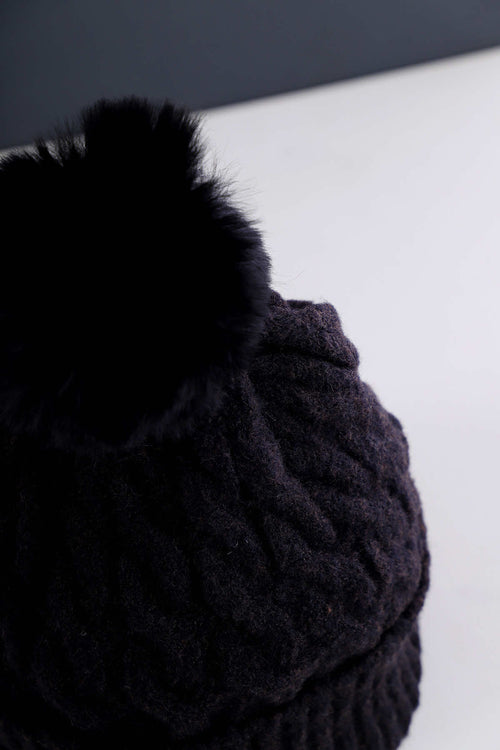 Luna Bobble Hat Black - Image 2