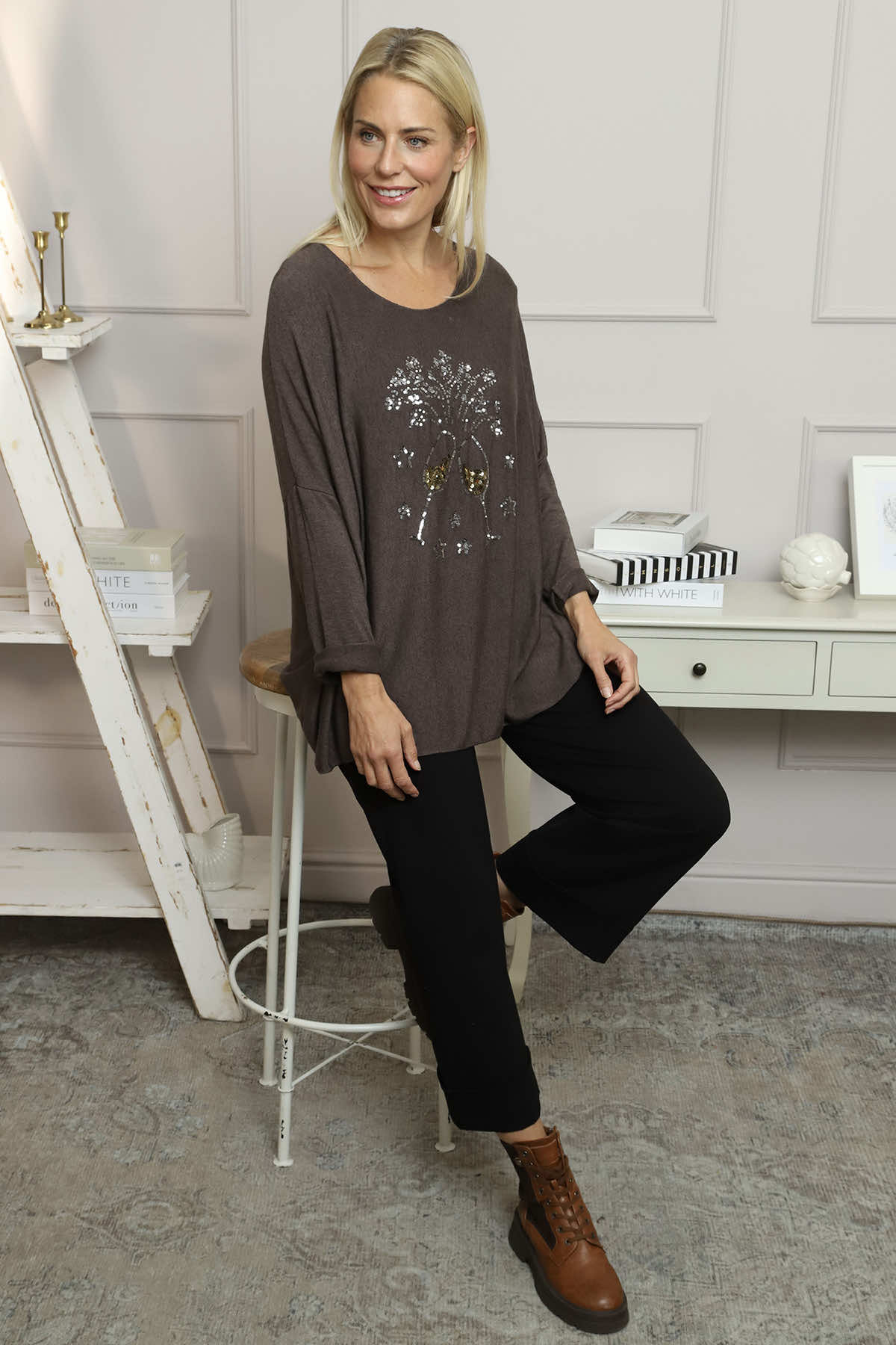 Lillian Cheers Jumper Cocoa