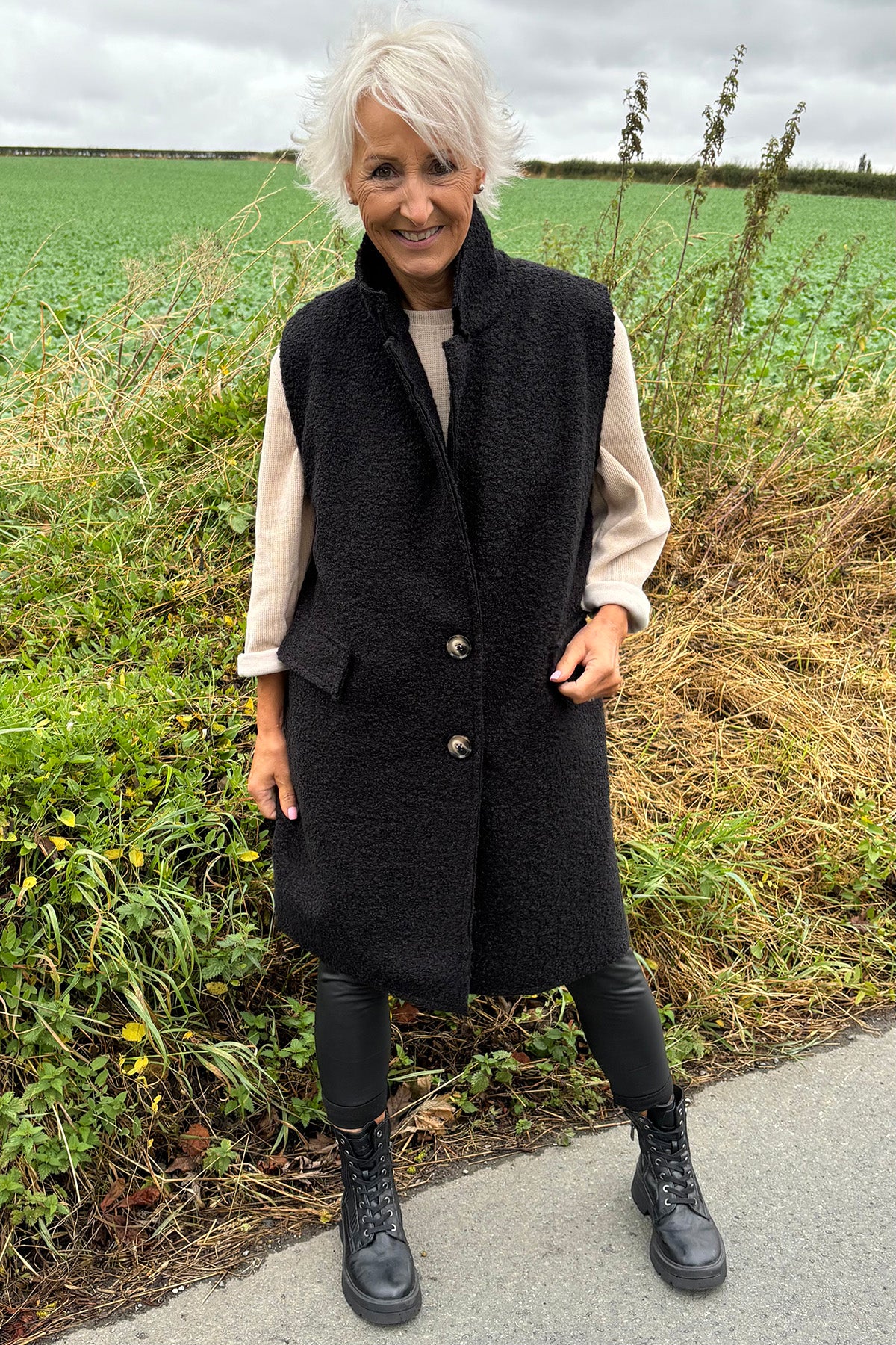 Nori Boucle Gilet Black